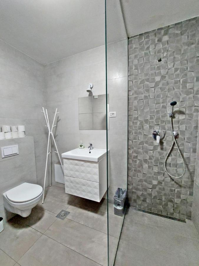 Rose Valley, Modern Studios & Apartments Ljubljana Kültér fotó