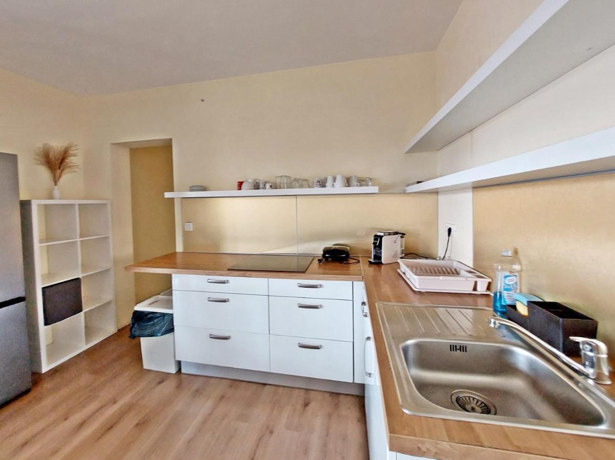 Rose Valley, Modern Studios & Apartments Ljubljana Kültér fotó