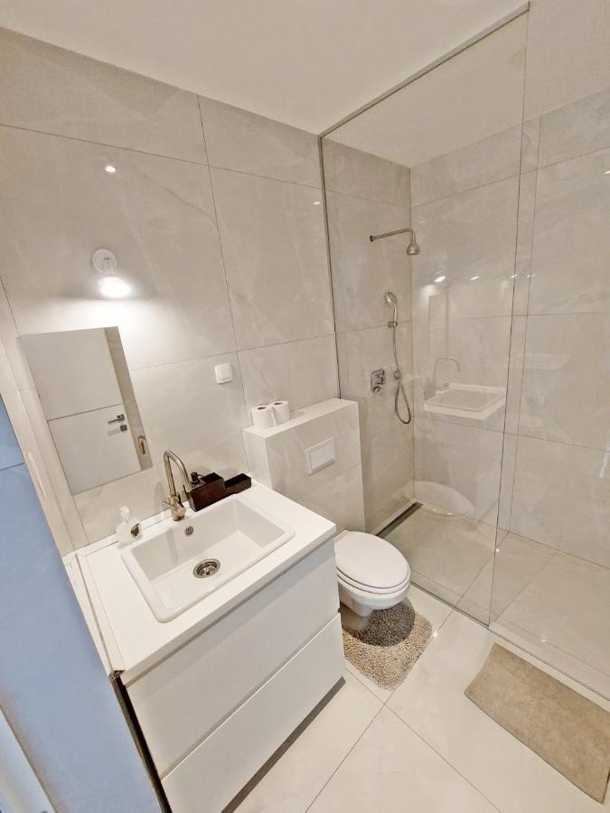 Rose Valley, Modern Studios & Apartments Ljubljana Kültér fotó